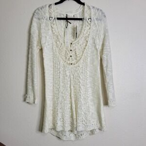 3 /‎ $30 Solitaire Cream Knit Tunic Sweater Lace Detail Bohemian Small New